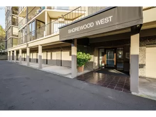 Photo #2: 23411657 Listing 