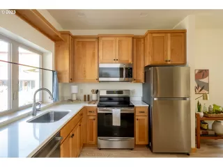 Photo #2: 23413461 Listing