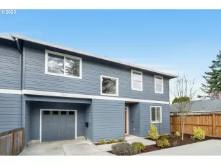 Photo #2: 23415042 Listing