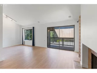 Photo #1: 23415358 Listing