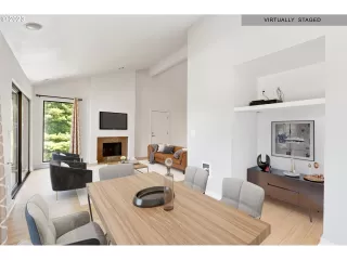 Photo #3: 23415358 Listing