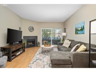 Photo #3: 23415568 Listing 