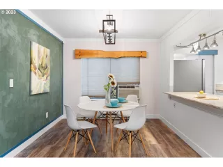 Photo #2: 23416931 Listing