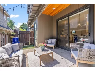 Photo #2: 23417856 Listing 