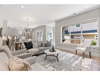 Photo #5: 23417856 Listing 