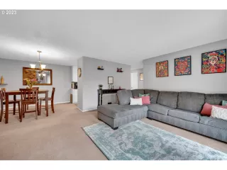 Photo #2: 23419607 Listing 