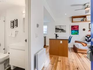 Photo #3: 23420275 Listing