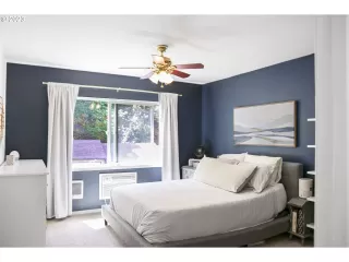 Photo #3: 23421017 Listing