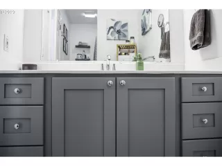 Photo #6: 23421017 Listing