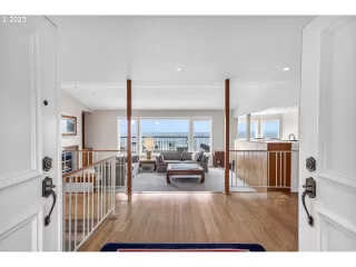 Photo #2: 23421051 Listing