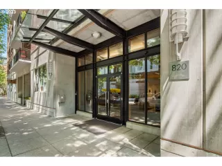 Photo #1: 23423548 Listing