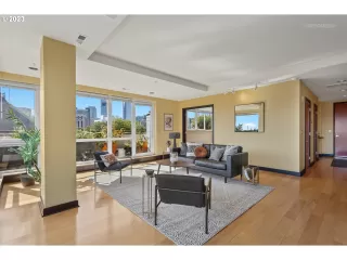 Photo #3: 23424568 Listing 