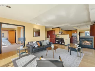 Photo #5: 23424568 Listing 