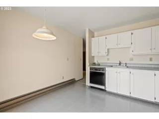 Photo #1: 23429955 Listing