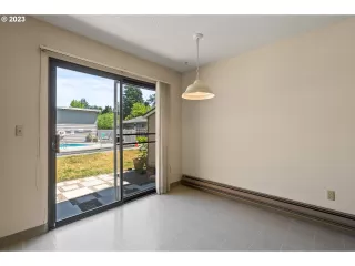 Photo #2: 23429955 Listing