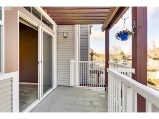 Photo #5: 23430013 Listing 