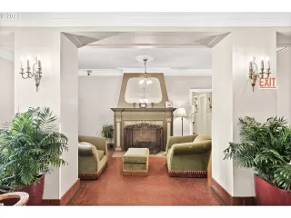 Photo #3: 23431481 Listing