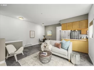 Photo #5: 23433906 Listing 