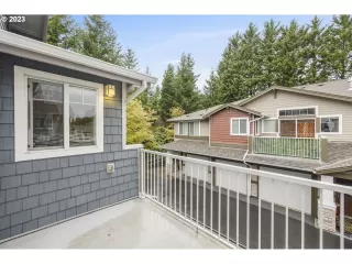 Photo #6: 23433906 Listing 