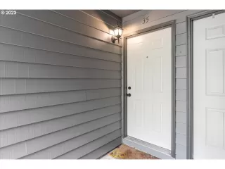 Photo #4: 23435154 Listing 