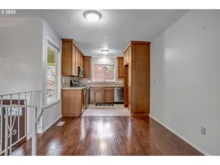 Photo #4: 23435899 Listing 