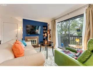 Photo #3: 23436889 Listing