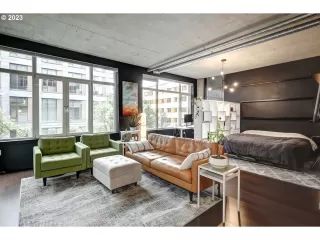 Photo #2: 23437696 Listing