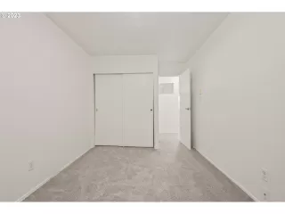 Photo #2: 23438472 Listing 