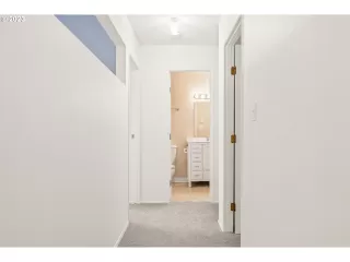 Photo #4: 23438472 Listing 