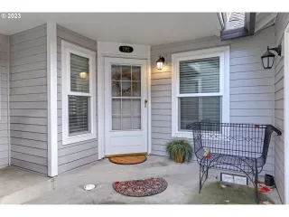 Photo #2: 23439281 Listing