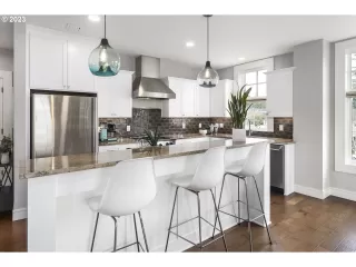 Photo #3: 23439360 Listing 