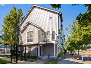 Photo #4: 23439885 Listing 