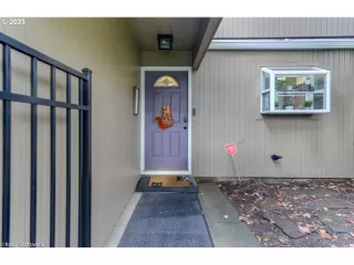 Photo #2: 23440773 Listing 