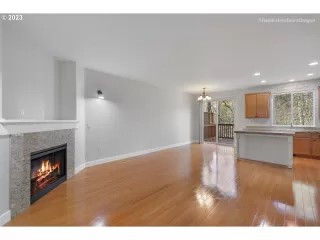 Photo #2: 23441326 Listing