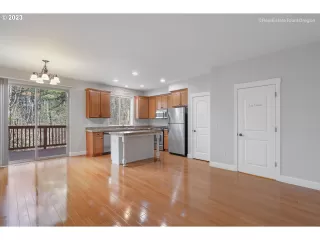 Photo #3: 23441326 Listing