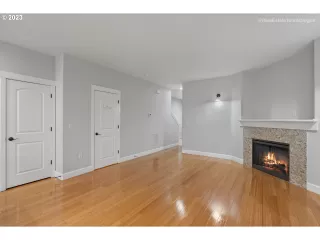 Photo #4: 23441326 Listing