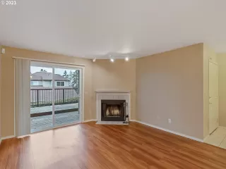 Photo #3: 23441468 Listing