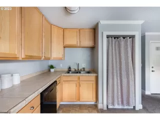 Photo #3: 23441870 Listing