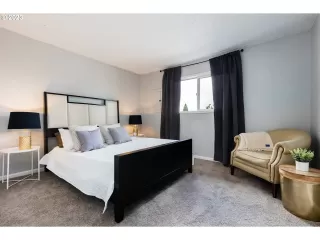 Photo #5: 23441870 Listing