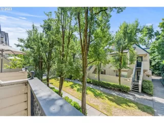 Photo #4: 23442836 Listing 