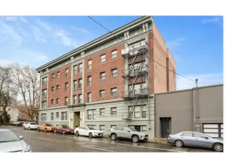 Photo #2: 23446243 Listing