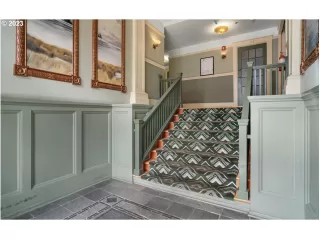 Photo #6: 23446243 Listing