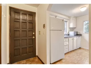 Photo #4: 23446279 Listing 