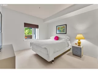 Photo #4: 23447864 Listing