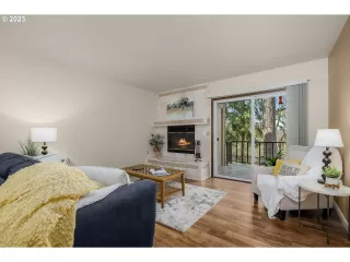 Photo #6: 23448177 Listing 