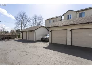 Photo #1: 23448554 Listing 