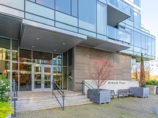 Photo #1: 23448579 Listing