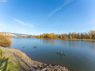 Photo #2: 23448579 Listing