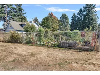 More Details about MLS # 23448753 : 1529 SE 127TH AVE