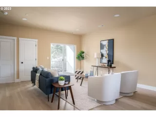 Photo #5: 23450007 Listing 